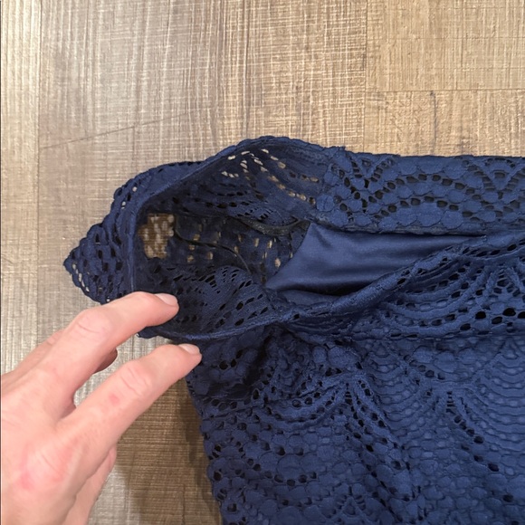 Lilly Pulitzer Jade navy lace dress - Picture 4 of 12